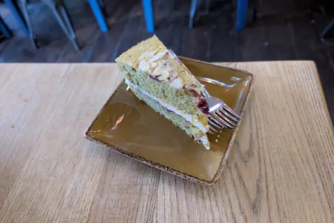 Babylon Bakery photo 4